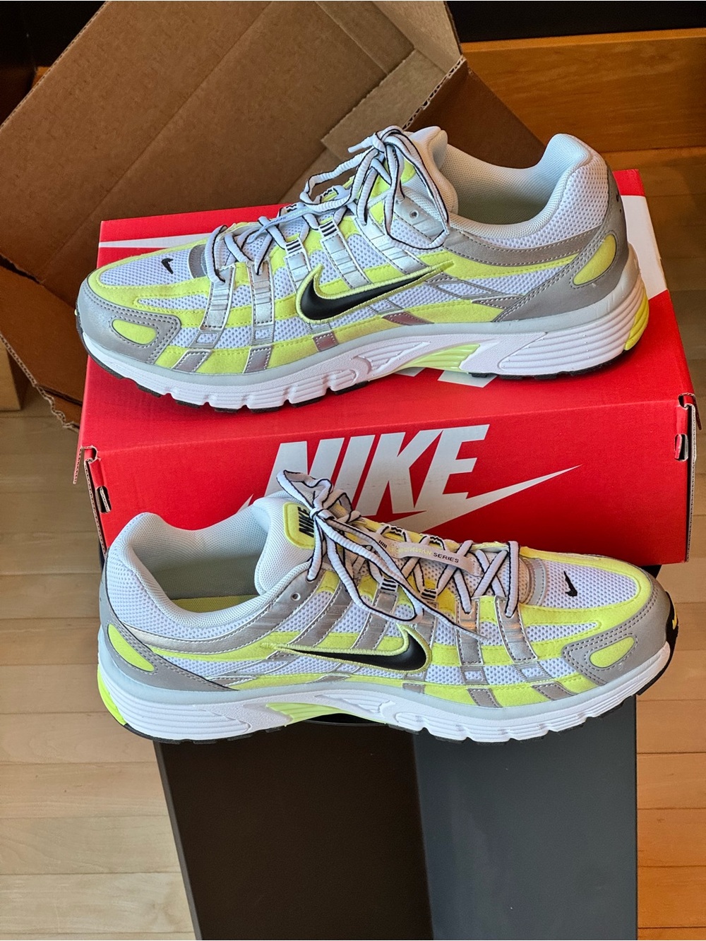 Nike P-6000 in Neon Yellow and Gray - Picture 5 of 7